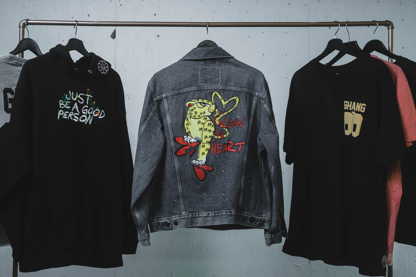 CUSTOM EMBRODERED LEVI JACK